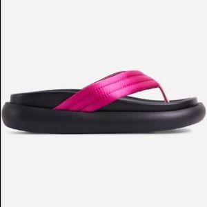 Pink sandals - Size 6
